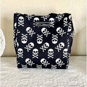 Betsey Johnson🖤 Insulated Skull Lunch Bag🖤